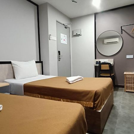어반 인, 지트라 호텔 외부 사진